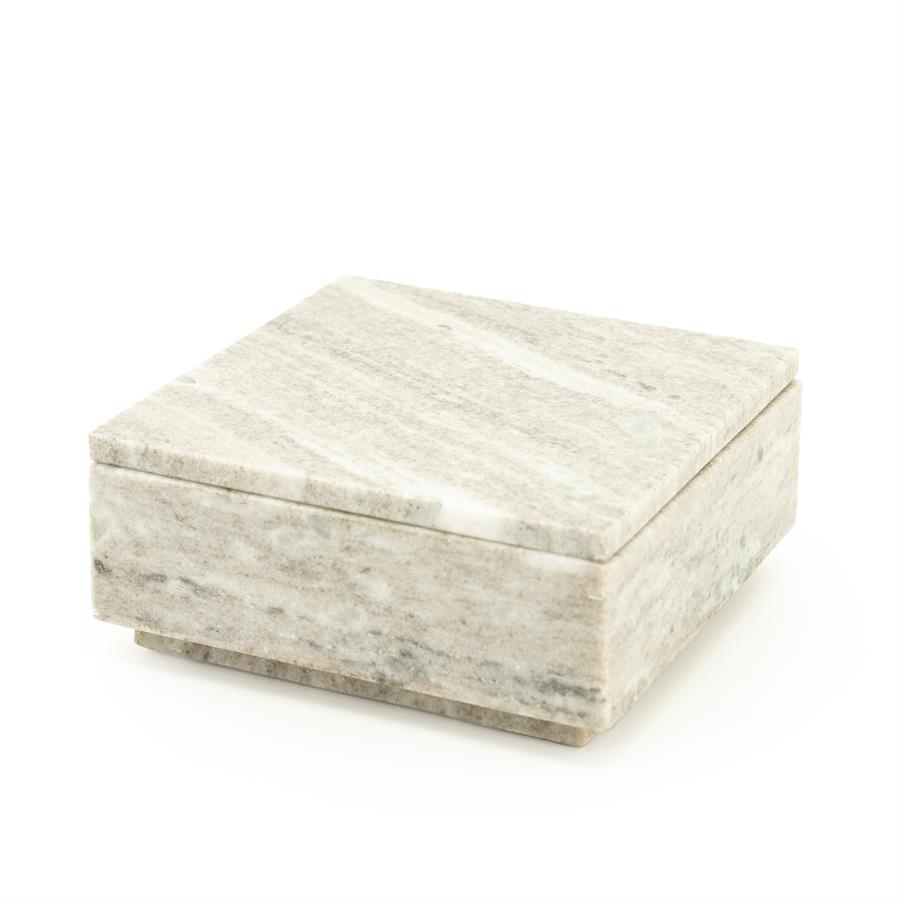 by boo Shari – small