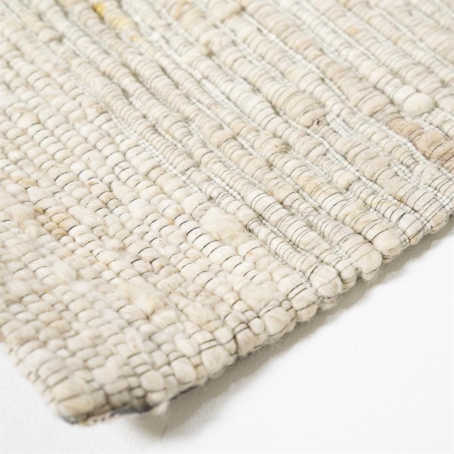 By Boo Takara 160×230 Cm – Ivory