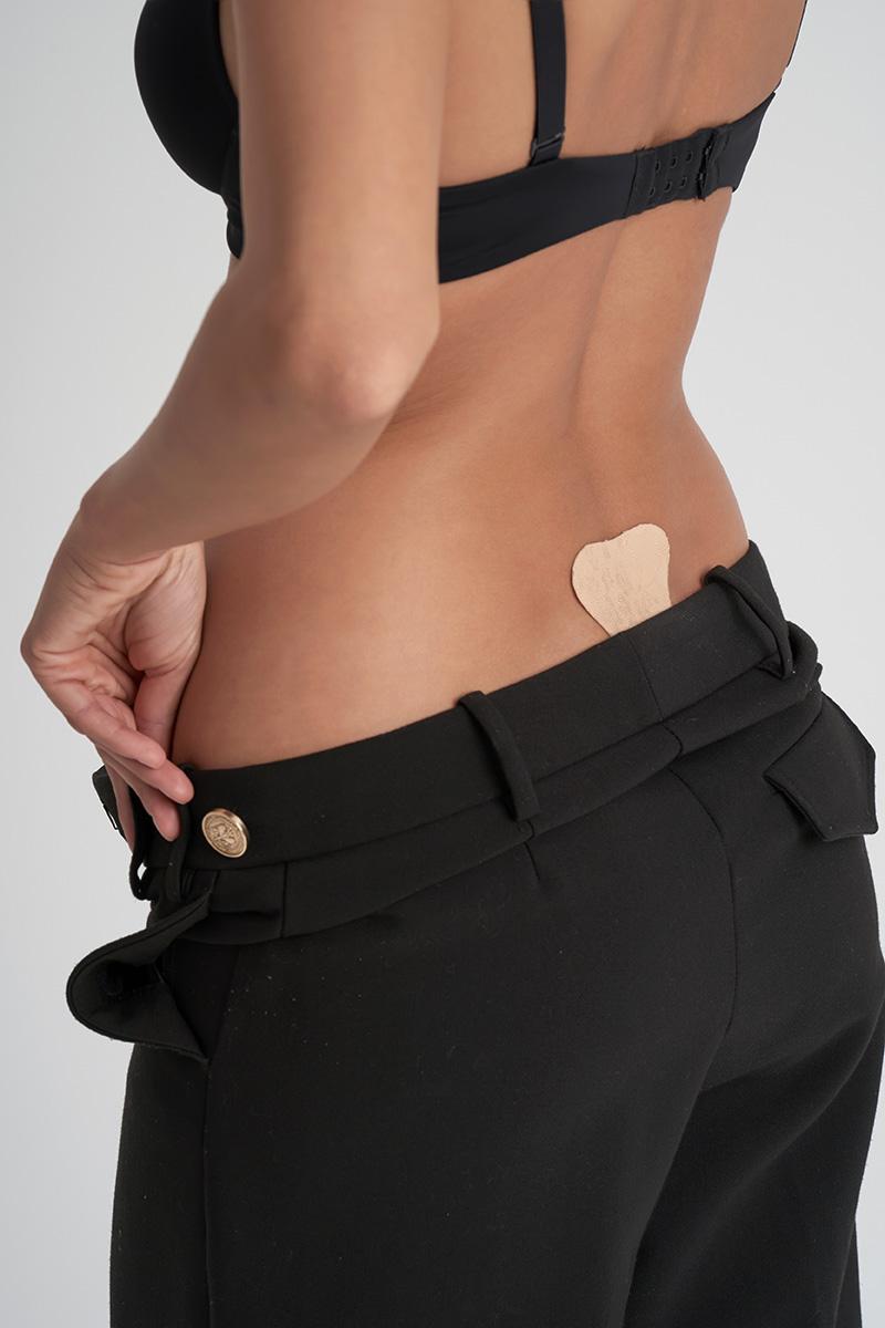 bye bra Zelfklevende String – Beige Kant