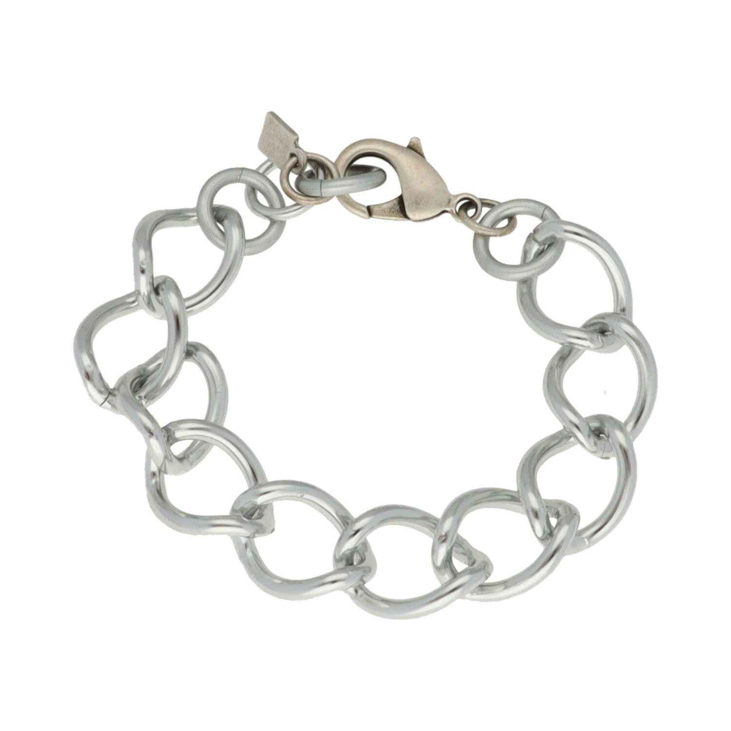 camps & camps armband € 30 00 GOURMET SCHAKEL Sommige vormen vinden we zo krachtig dat we ze blijven gebruiken. De gourmetschakel is er zo een. Deze tijdloze schakel is uitgevoerd in aluminium. De gourmet schakelcolliers en b