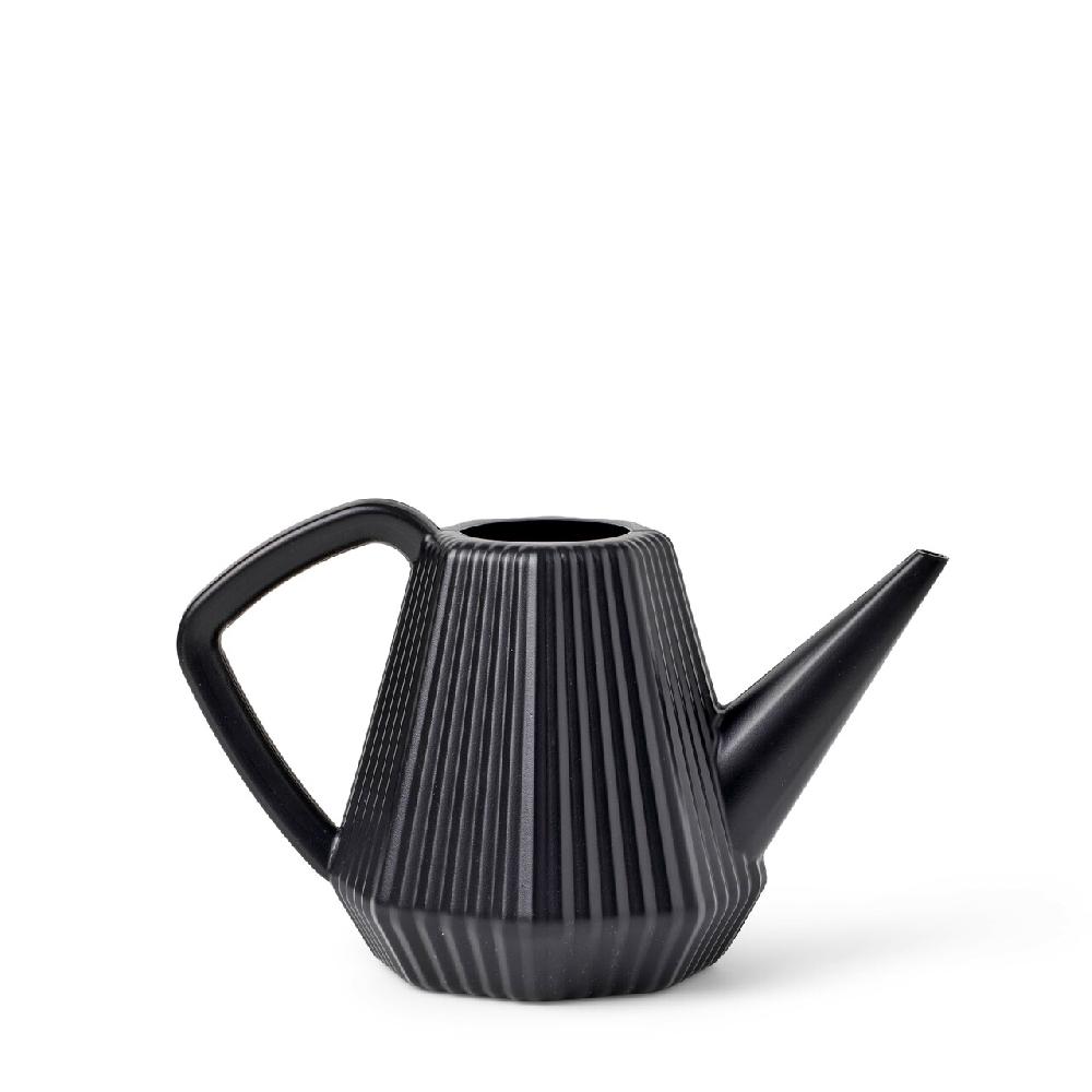capi europe Watering can Doppio Groove 2L black