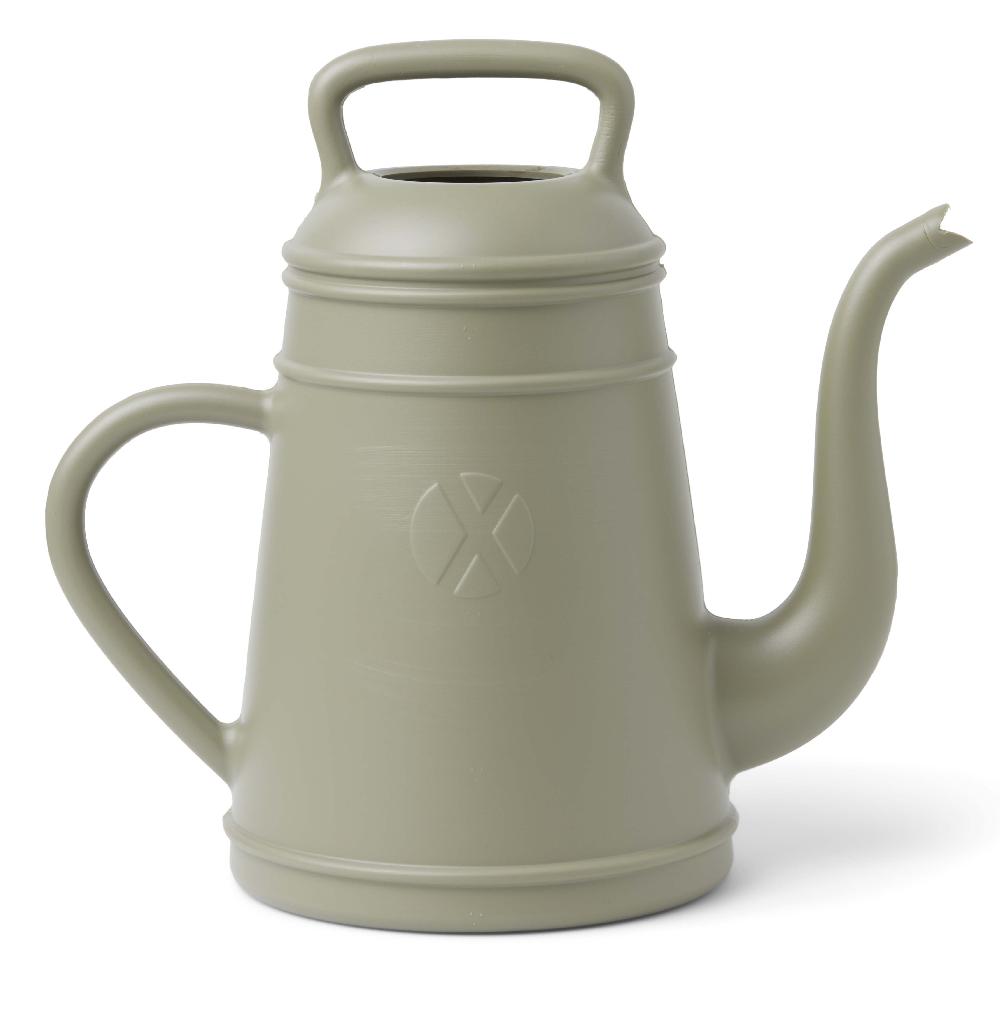 capi europe Watering can Lungo 12L olive grey