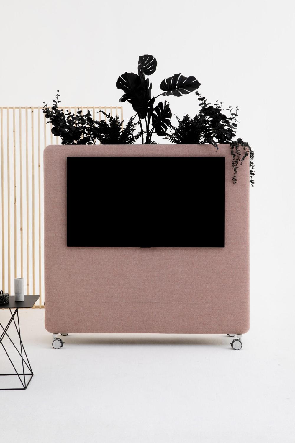 cascando Pillow Space