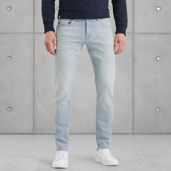 cast iron Shiftback tapered fit jeans