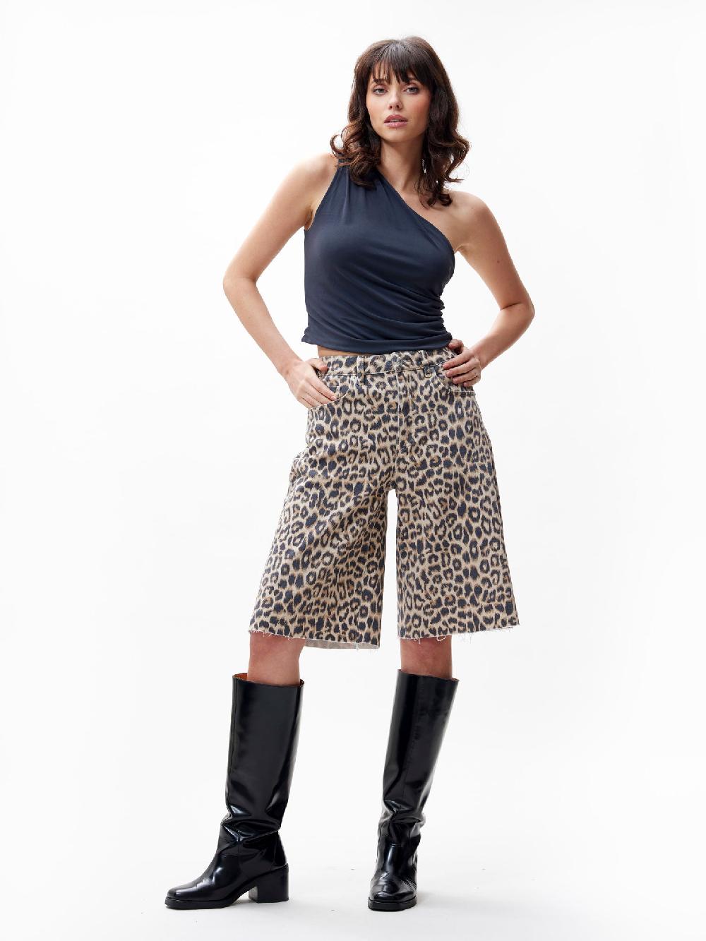 catwalk junkie Loose fit jorts met leopard dessin