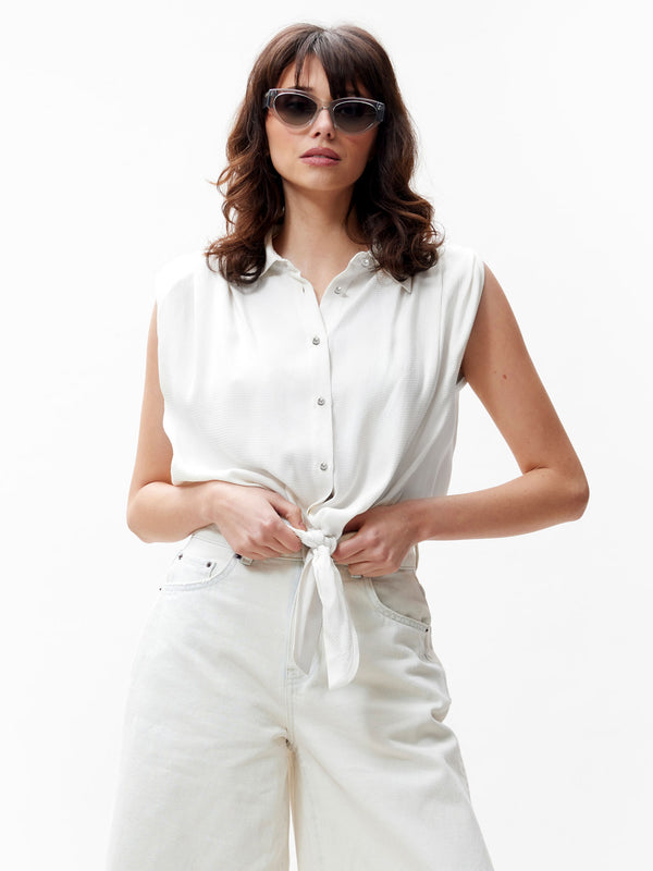 Catwalk Junkie Sleeveless Blouse Met Knoop Effect