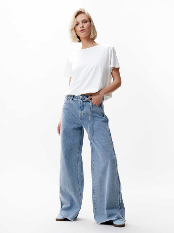 Catwalk Junkie Tshirt Met Tuck In Effect