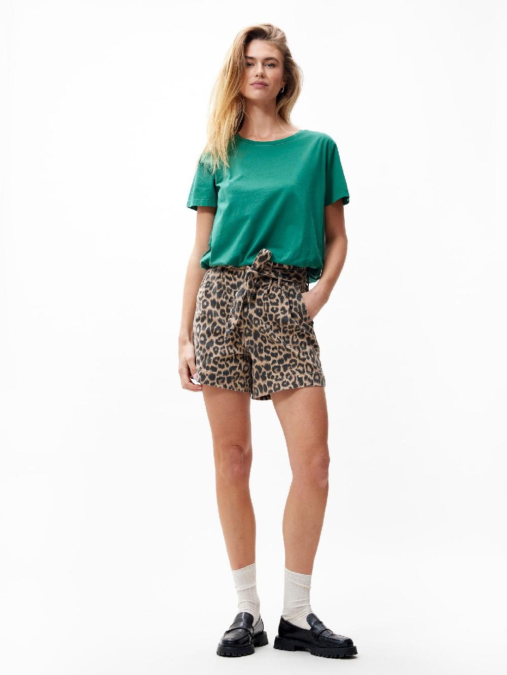 catwalk junkie Washed tuck in tshirt