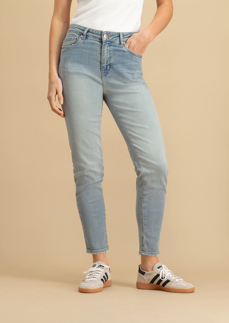 circle of trust Chloe Soft Blue - Mom Fit