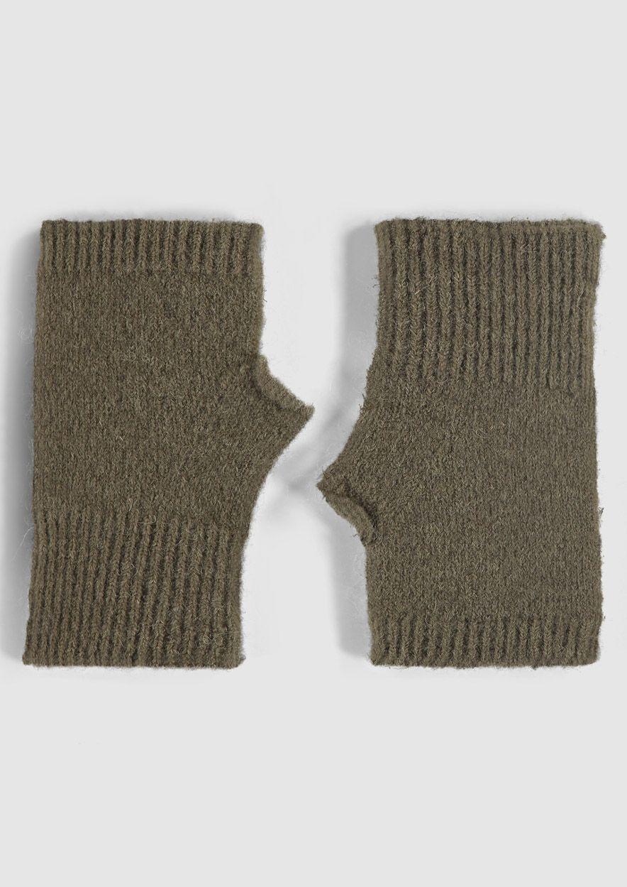 circle of trust Claudi Mittens Woodland