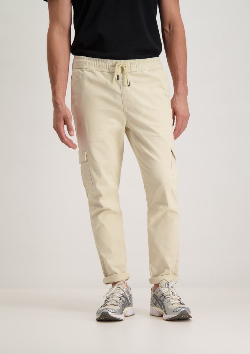 circle of trust Gonzalo Combat Chino Antique White