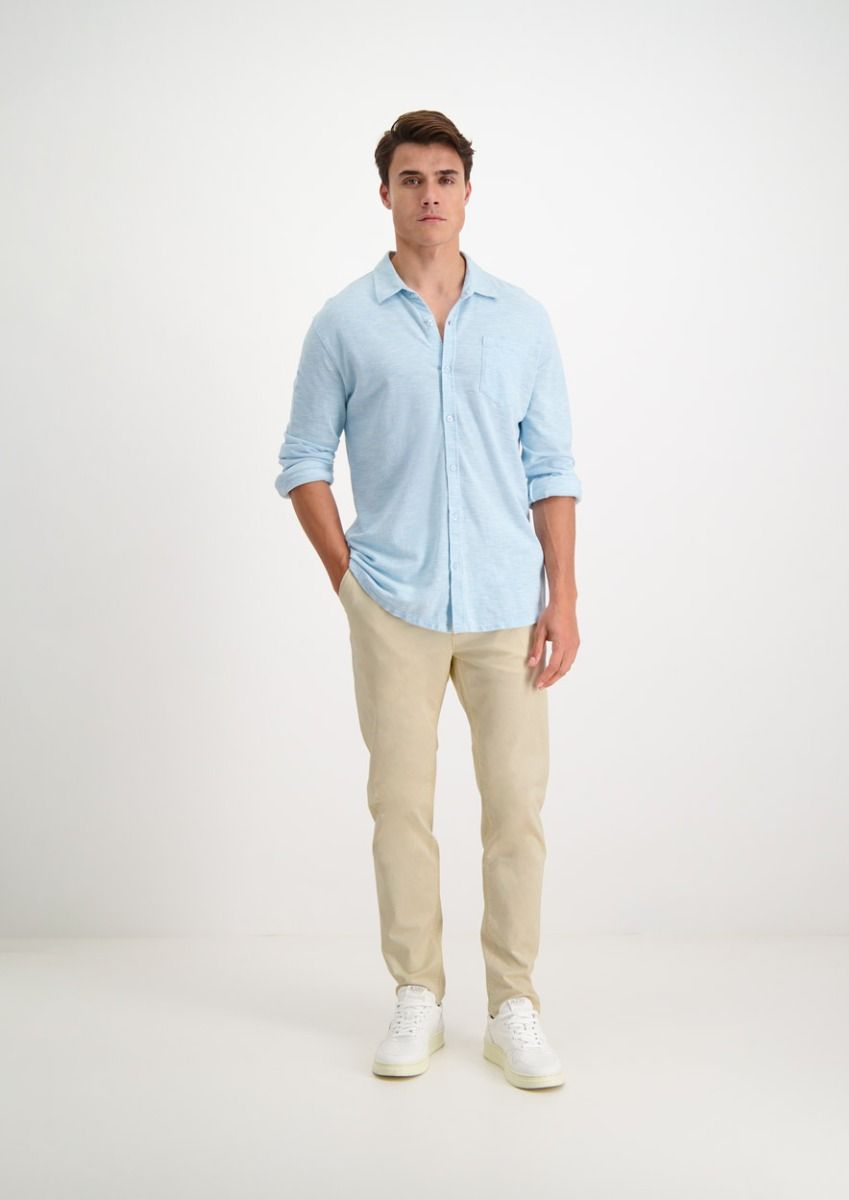 circle of trust Logan Chino Mist