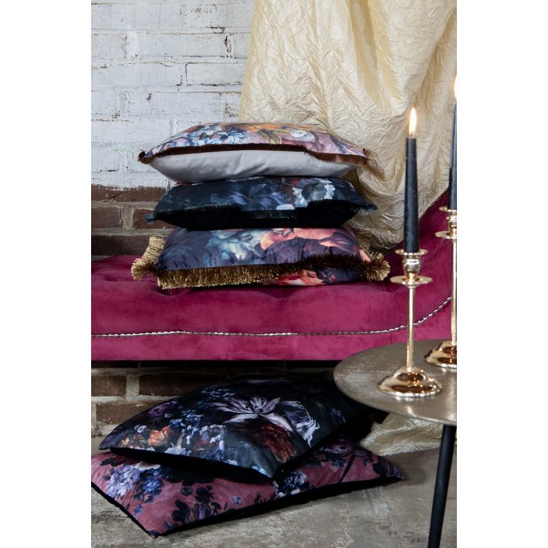 Clayre & Eef KG023.094 Sierkussen 45x45 Cm Zwart Rood Synthetisch Bloemen Vierkant Kussenhoes Met Kussenvulling