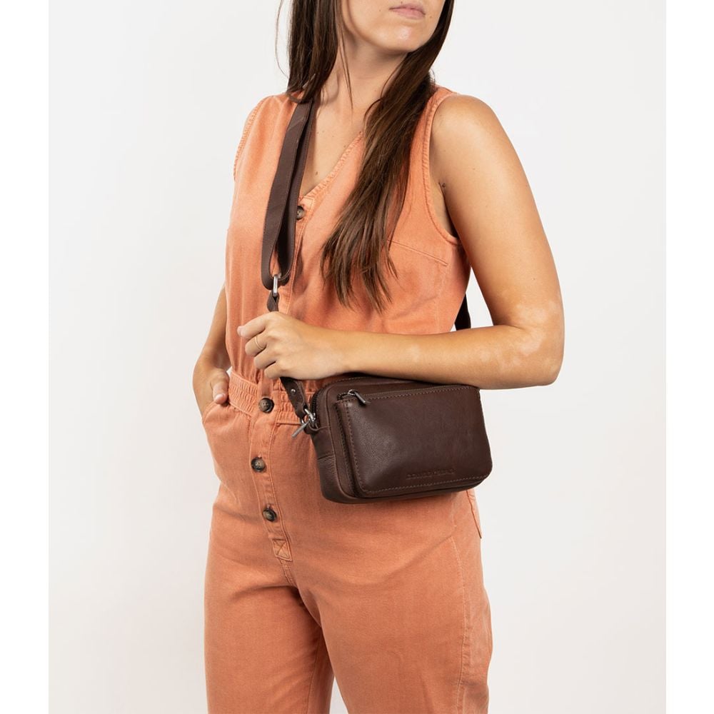 Cowboysbag Cowboysbag Crossbody Hoover Brown