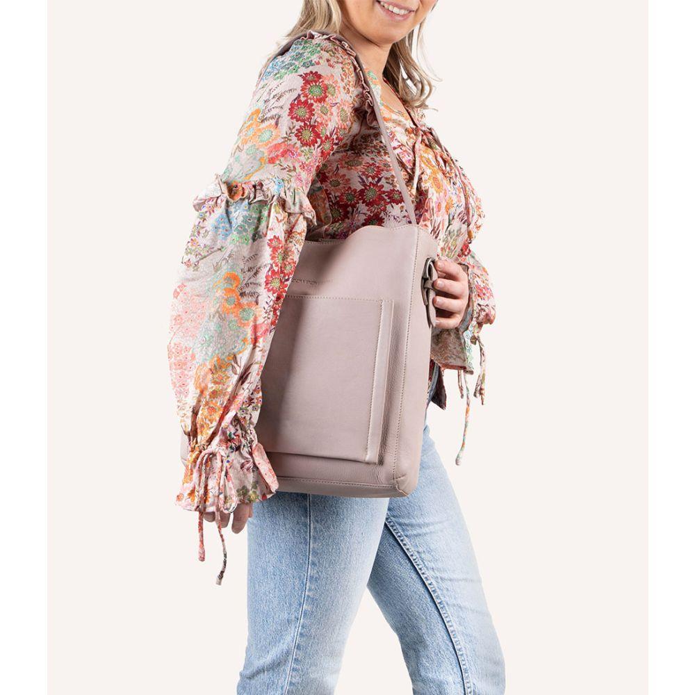 Cowboysbag Cowboysbag Hobo Kuna Beige