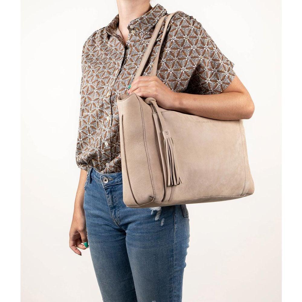 Cowboysbag Cowboysbag Laptop Bag Biola 15.6 Inch Beige