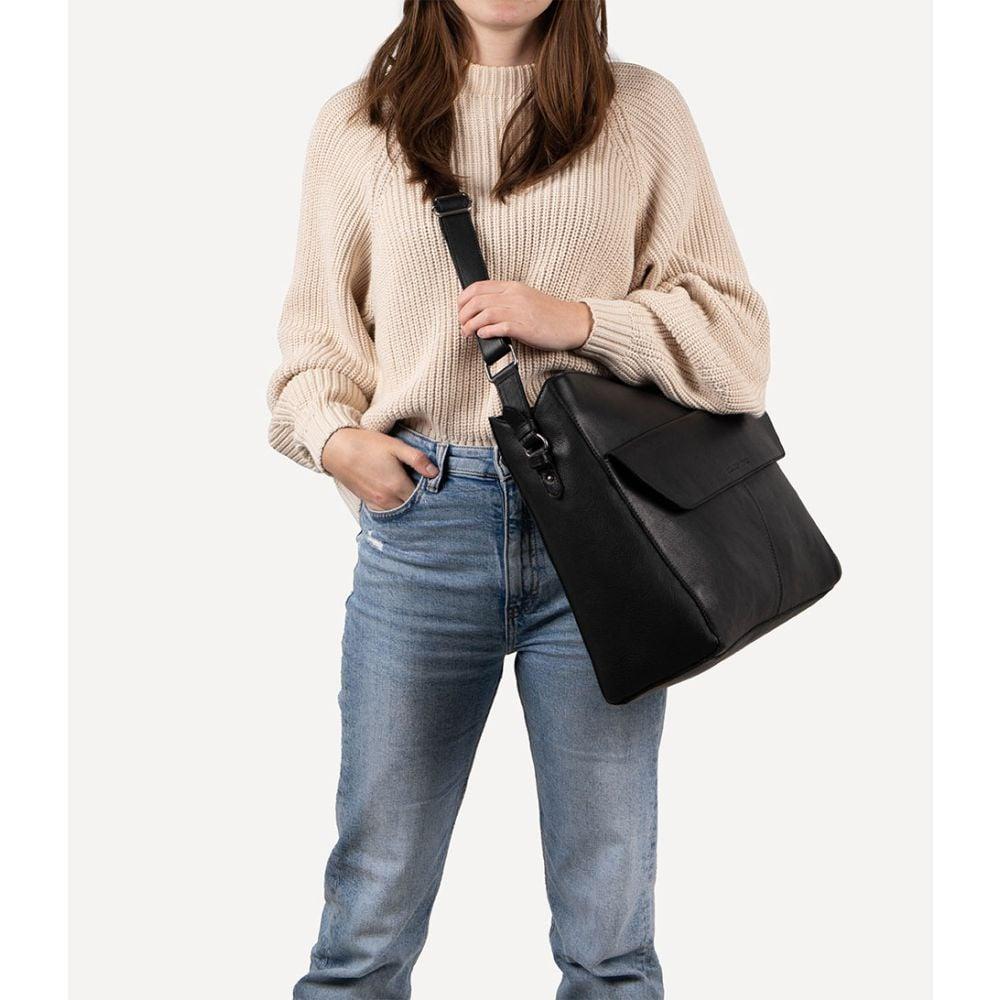 Cowboysbag Cowboysbag Laptop Bag Camrose 16 Inch Black