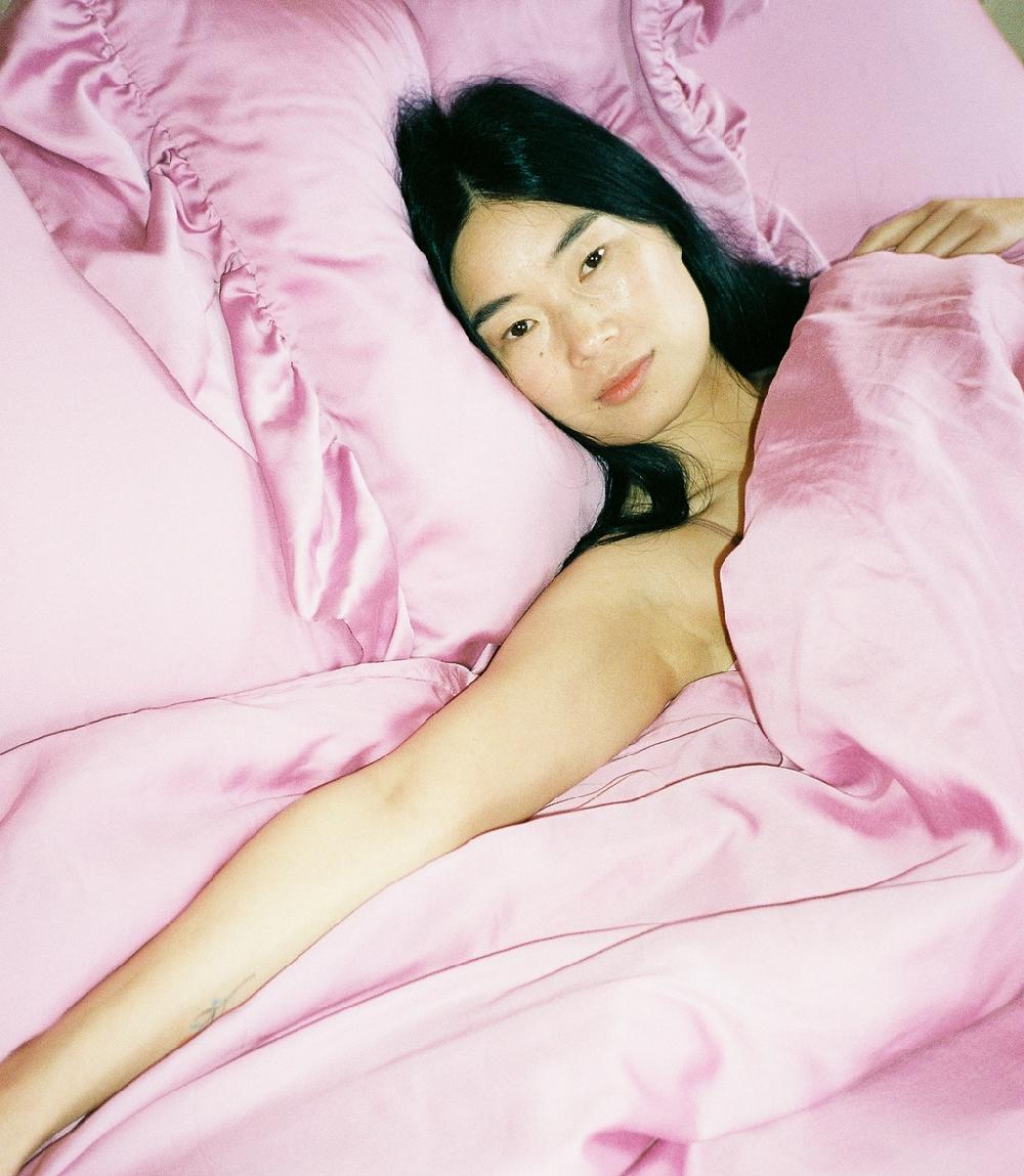 Crisp Sheets Sierkussen Met Ruches | Satijn Tencel™ Sunset Pink