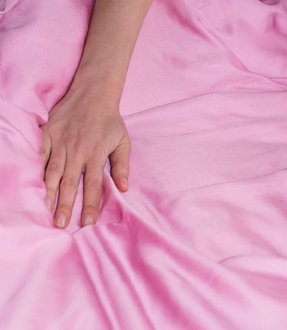 Crisp Sheets Sierkussen Met Ruches | Satijn Tencel™ Sunset Pink