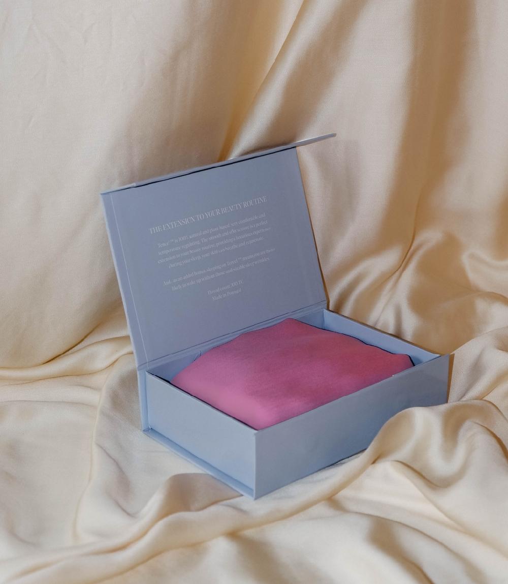 crisp sheets Sleeping Beauty Kussensloop | Sateen Tencel™ Sunset Pink