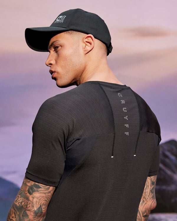 Cruyff Degrees T-Shirt Code: CSA251004-998