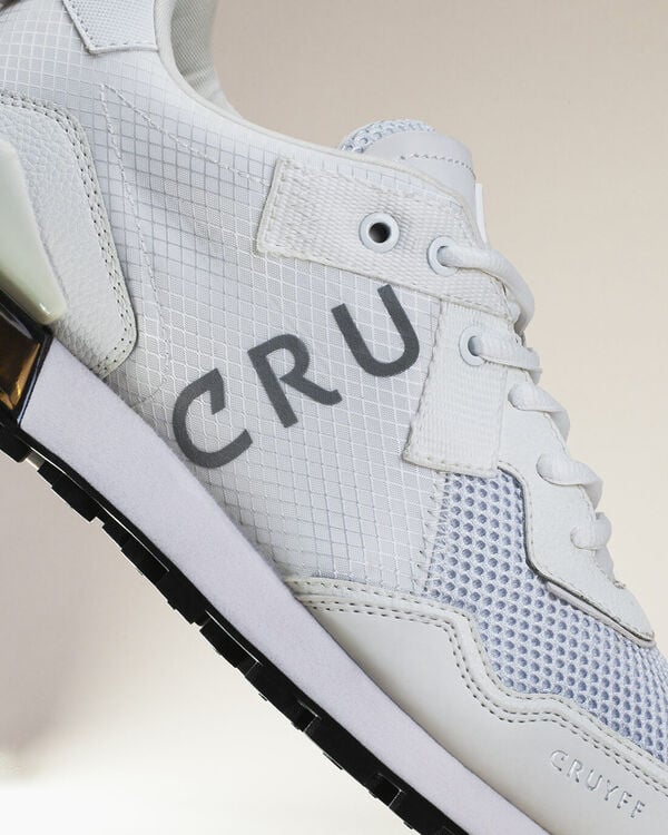 Cruyff Superbia Hex-Tech Code: CC251071-100