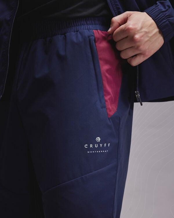 Cruyff Surveyor Trackpant Code: CMA243025-676