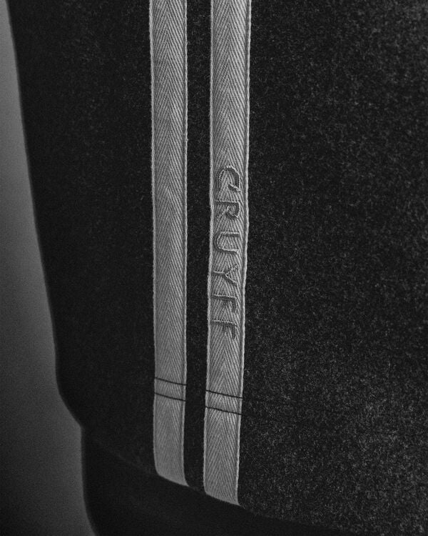 Cruyff Tailored Tracktop Code: CA244005-900