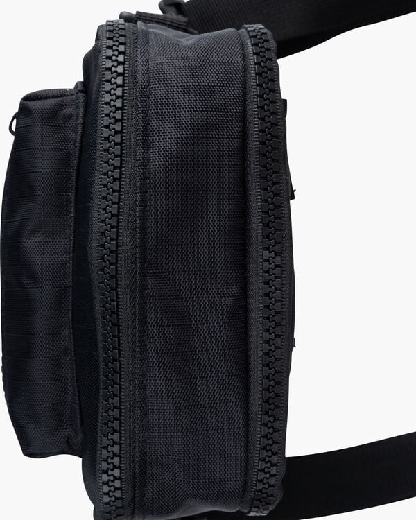 Cruyff Tiva Pouch Bag Code: CCA241029-998