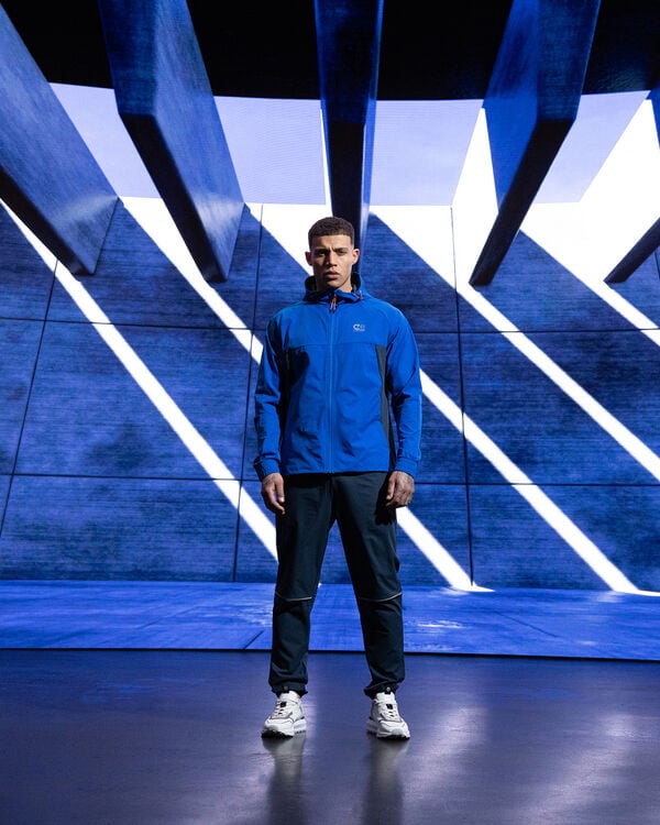 Cruyff Torrid Windbreaker Code: CSA251001-600