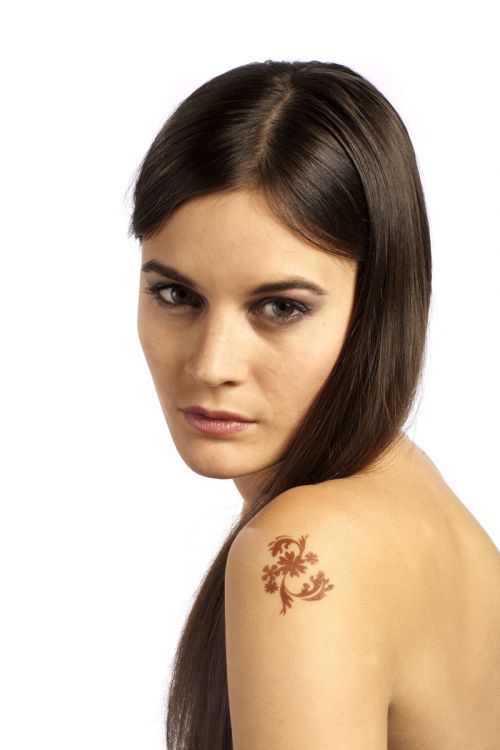 curasano Bruine tattoo spray