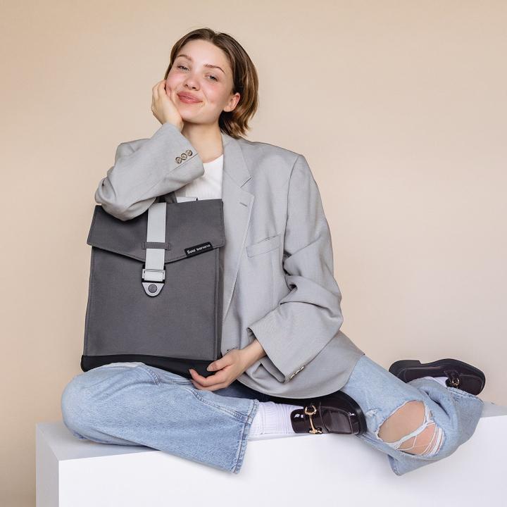 Daniel Ray Bold Banana Envelope Backpack Grey Gravity