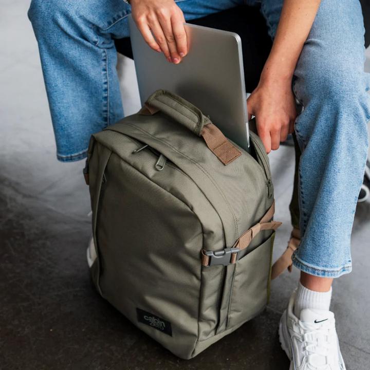 Daniel Ray CabinZero Classic 28L Ultra Light Cabin Bag Tech Georgian Khaki