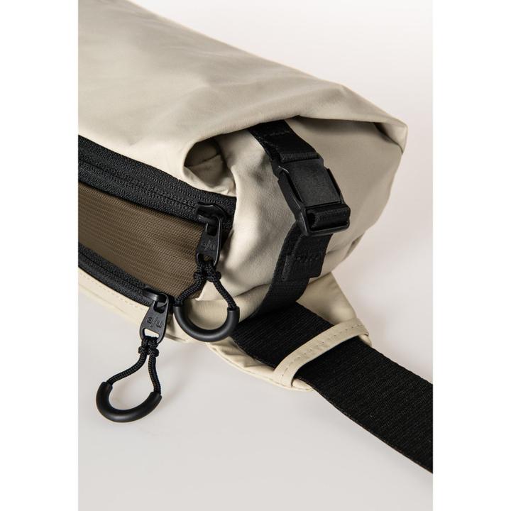 Daniel Ray Aunts & Uncles Ishikari RE Hipbag Dust