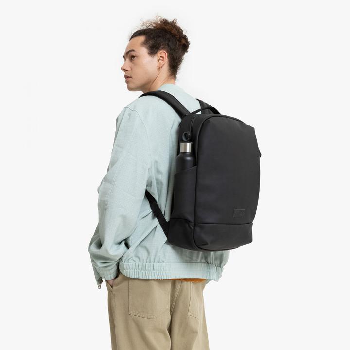 Daniel Ray Eastpak Tecum F CNNCT F Matte Black