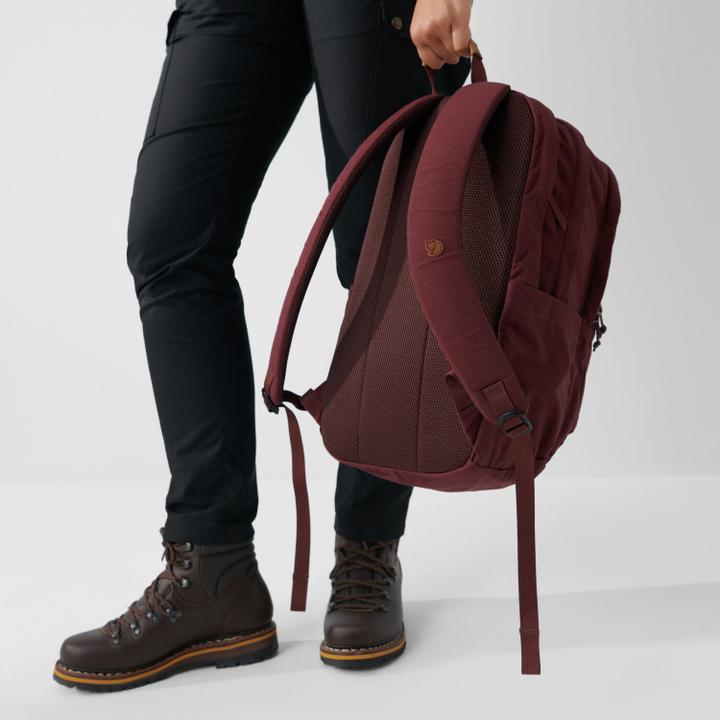 Daniel Ray Fjallraven Raven 28 Basalt