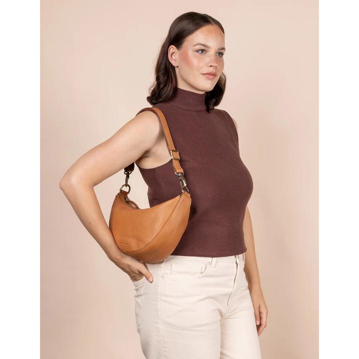 Daniel Ray O My Bag Leo Crossbody Cognac