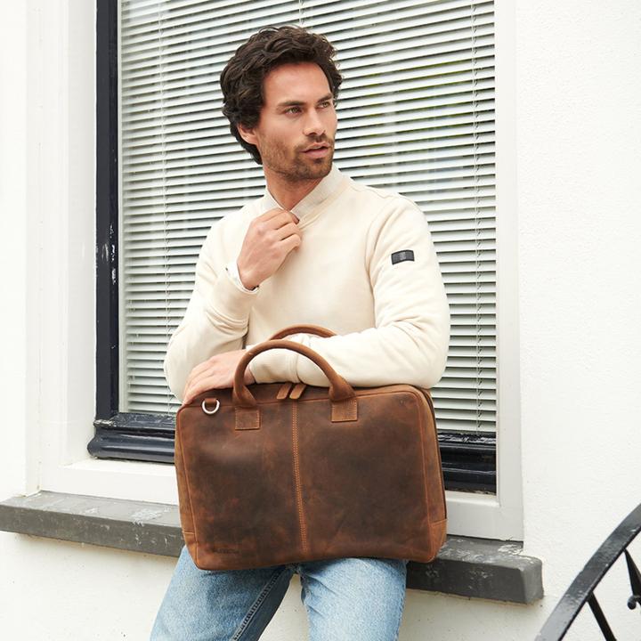 Daniel Ray Plevier Adler Laptoptas 17.3" Bruin