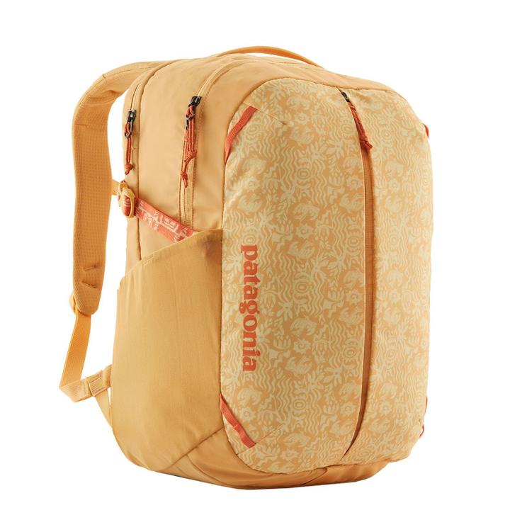 daniel ray Patagonia Refugio Day Pack 26L mountain breeze: buttercup yellow