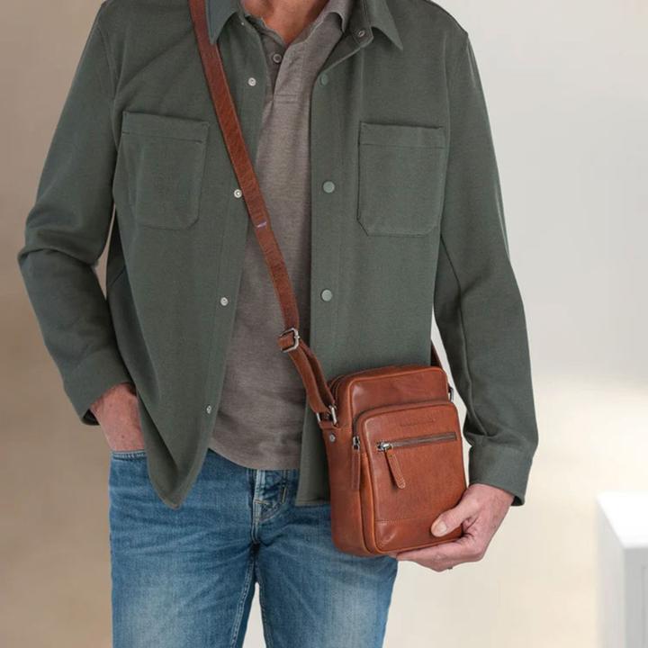 Daniel Ray The Chesterfield Brand Amantea Shoulderbag Black