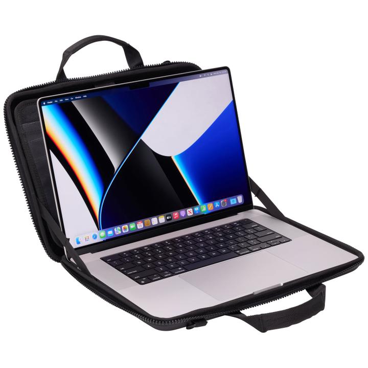 Daniel Ray Thule Gauntlet 4.0 MacBook Pro Attache 16'' Black