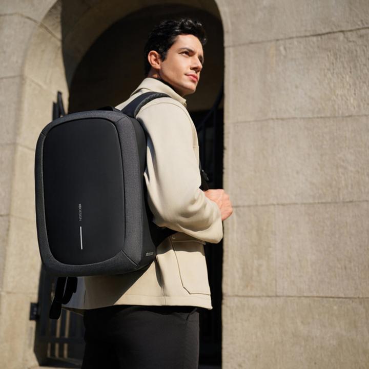 Daniel Ray XD Design Bobby Edge Anti-Theft Backpack Dark Blue