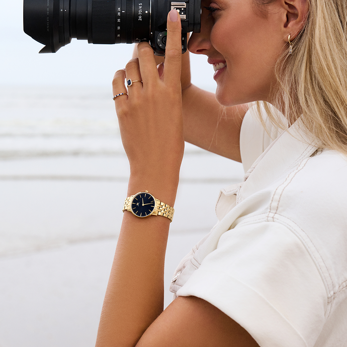 danish design Akilia Zwart Goud Link Medium