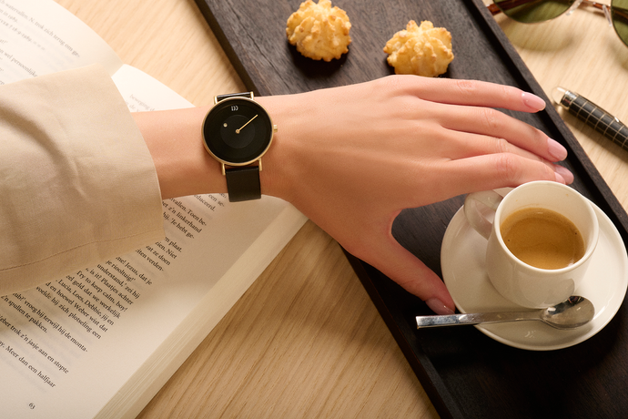 Danish Design Måne Gold Large