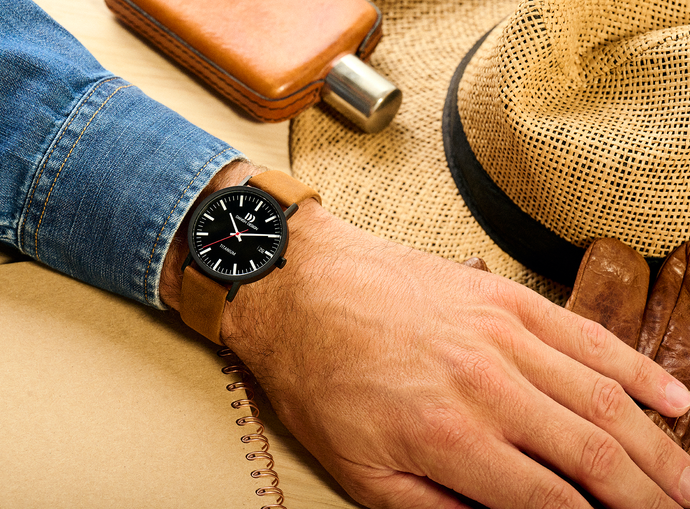 Danish Design Rhine Black Brown Date Large