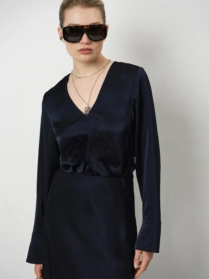 Dante 6 Getailleerde V-hals Top Donkerblauw