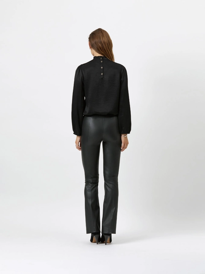 Dante 6 Hoge Hals Ruffle Top Zwart