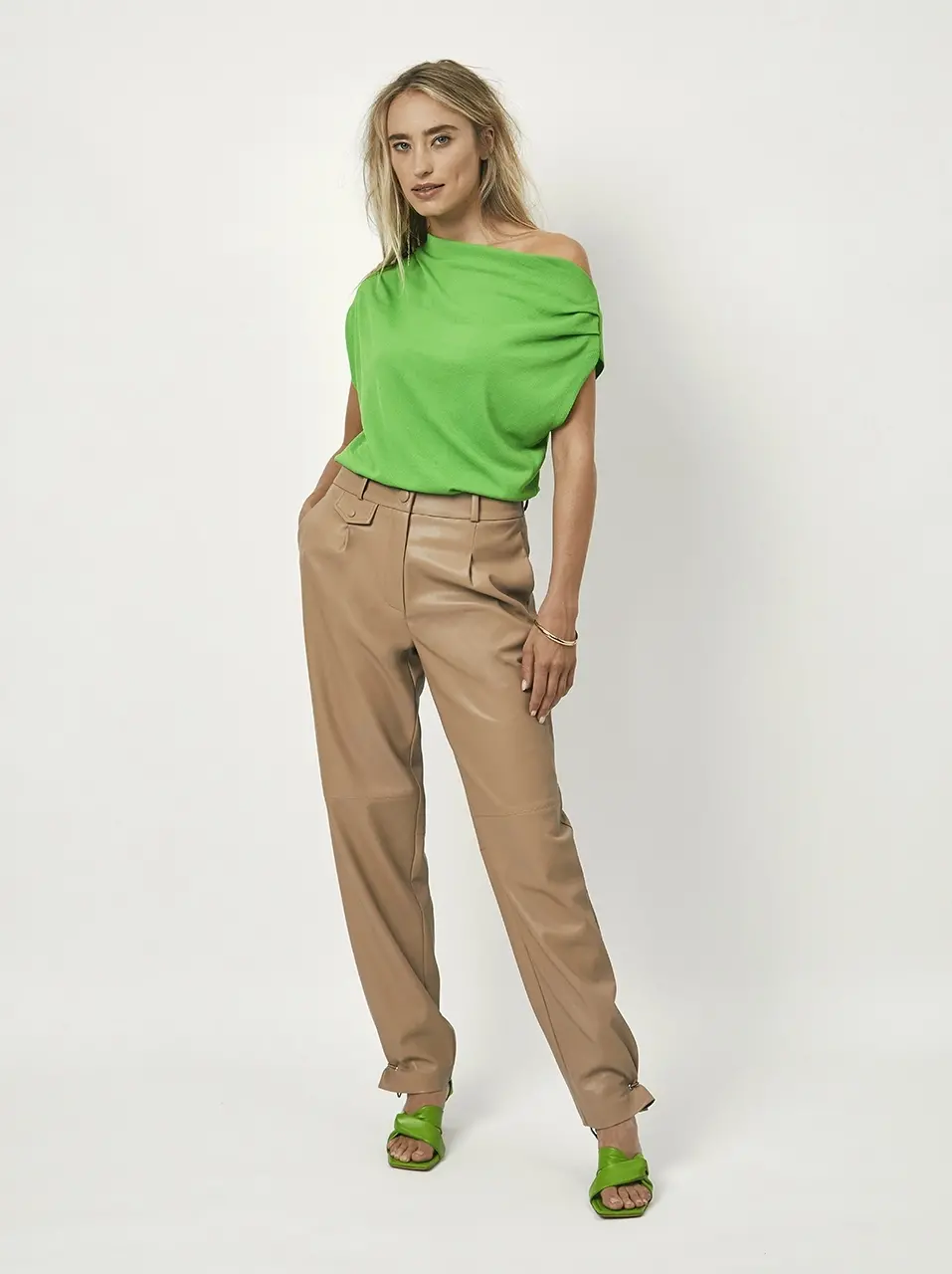 Dante 6 Losse Faux Leren Broek Taupe Bruin