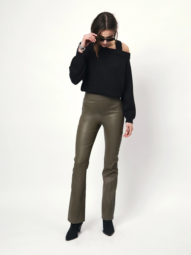 Dante 6 Off Shoulder Trui Zwart