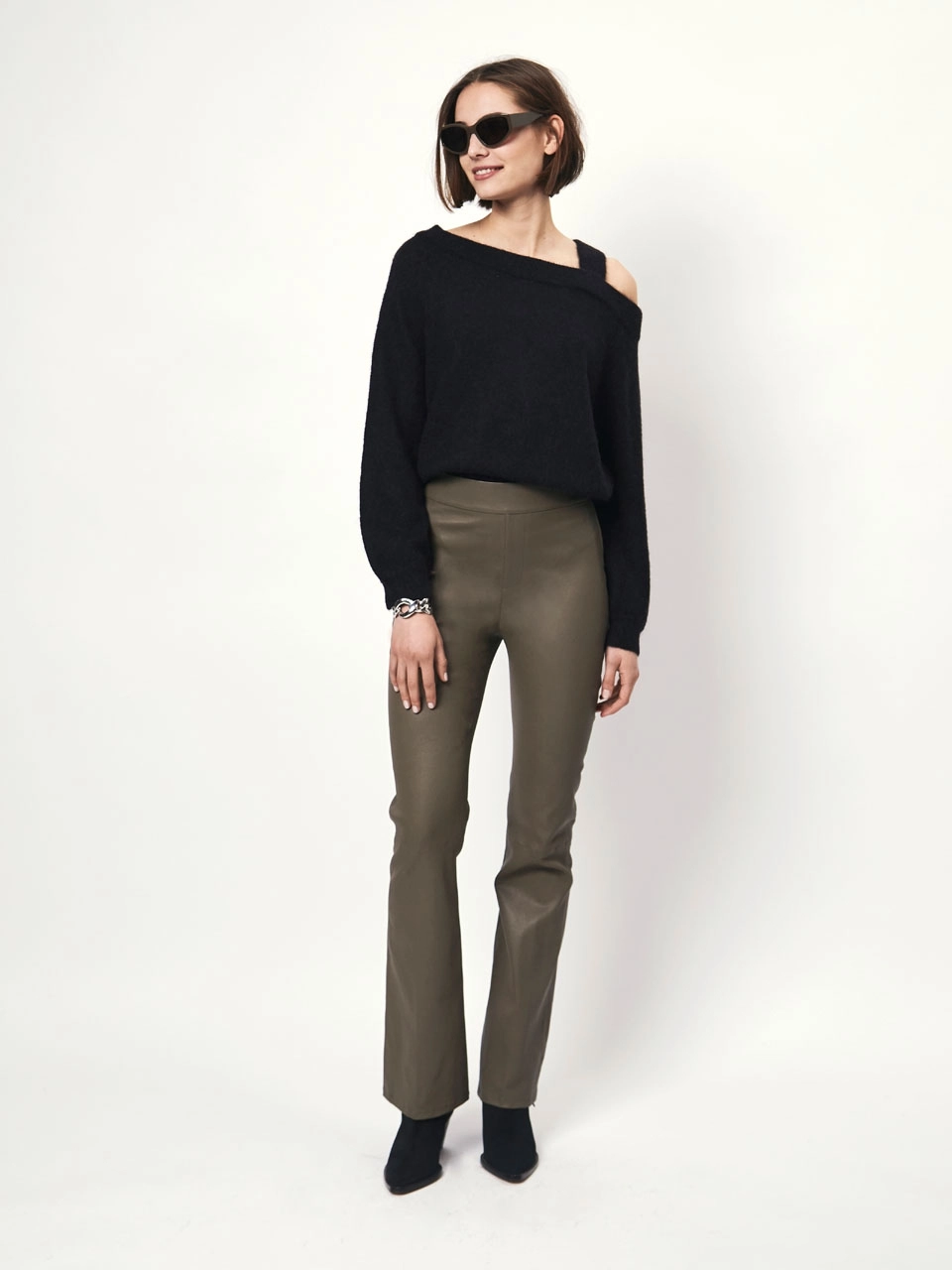 Dante 6 Off Shoulder Trui Zwart